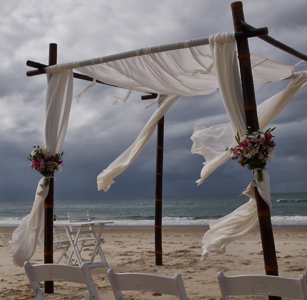 Hochzeiten werden hier am Strand gefeiert ...